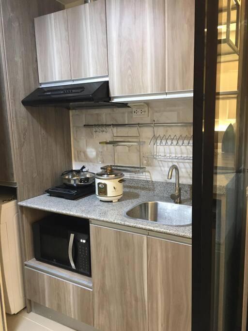 Condo Near Ayala Cebu City W Wifi Balcony Buitenkant foto