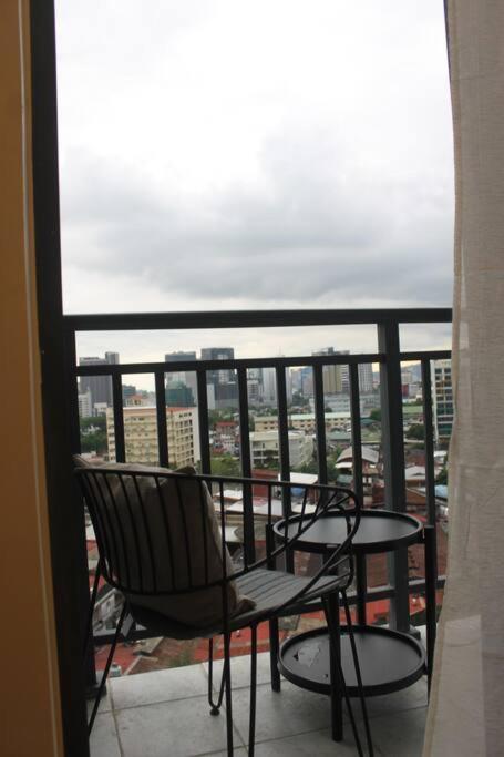 Condo Near Ayala Cebu City W Wifi Balcony Buitenkant foto